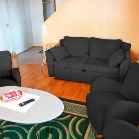 Holiday Karhunvartijan Linna B13 *